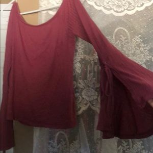 Off the shoulder crop